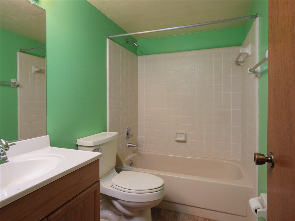 914 Southwest 56th Terrace Gainesville, FL 32607 - Photo 15 of 22 Gallery Image 15