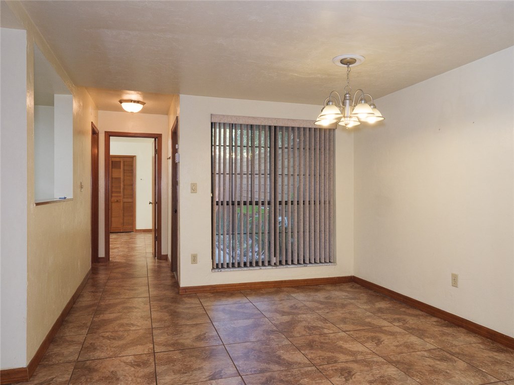 914 Southwest 56th Terrace Gainesville, FL 32607 - Photo 5 of 22 Gallery Image 5