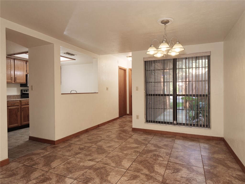 914 Southwest 56th Terrace Gainesville, FL 32607 - Photo 6 of 22 Gallery Image 6