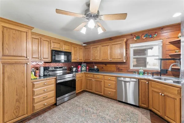 $650,000 | 1113 Southwest 500th Road, Holden, MO 64040