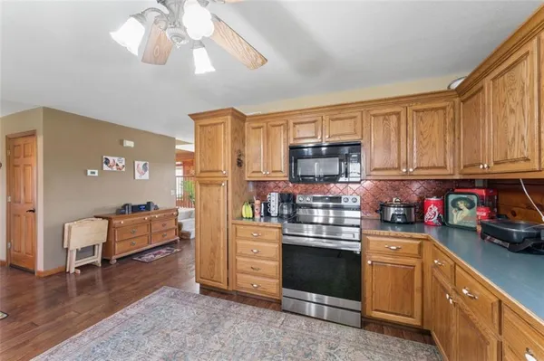 $650,000 | 1113 Southwest 500th Road, Holden, MO 64040