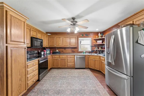 $650,000 | 1113 Southwest 500th Road, Holden, MO 64040