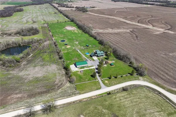 $650,000 | 1113 Southwest 500th Road, Holden, MO 64040