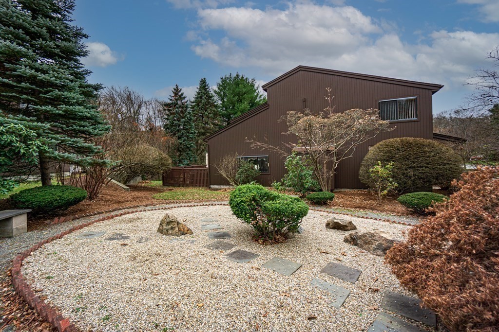 2 Hemlock Road, Unit 2 Peabody, MA 01960 - Photo 33 of 42 Gallery Image 33