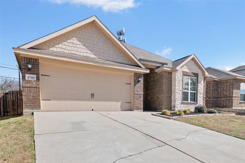 4700 Conley Lane Denton, TX 76207 - Photo 2 of 17 a backyard of a house