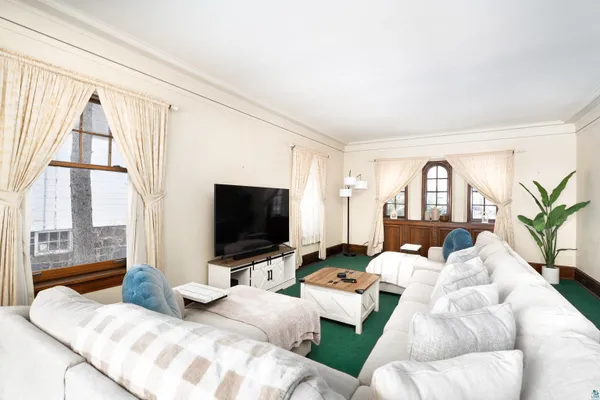 $775,000 | 2514 East Superior Street, Duluth, MN 55812