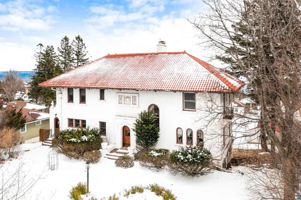 $775,000 | 2514 East Superior Street, Duluth, MN 55812