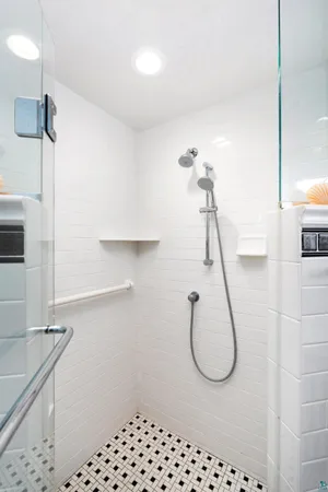 $775,000 | 2514 East Superior Street, Duluth, MN 55812