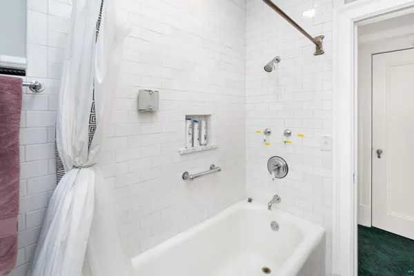 $775,000 | 2514 East Superior Street, Duluth, MN 55812