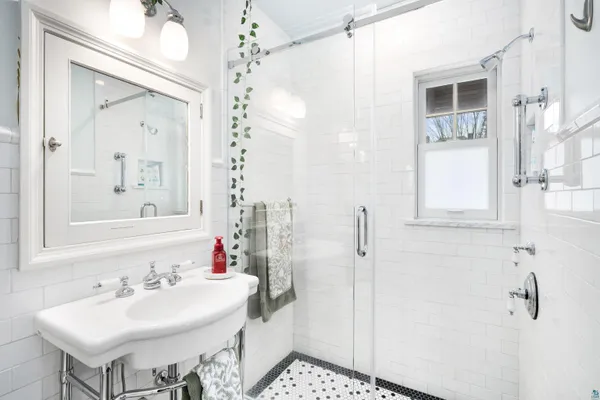 $775,000 | 2514 East Superior Street, Duluth, MN 55812