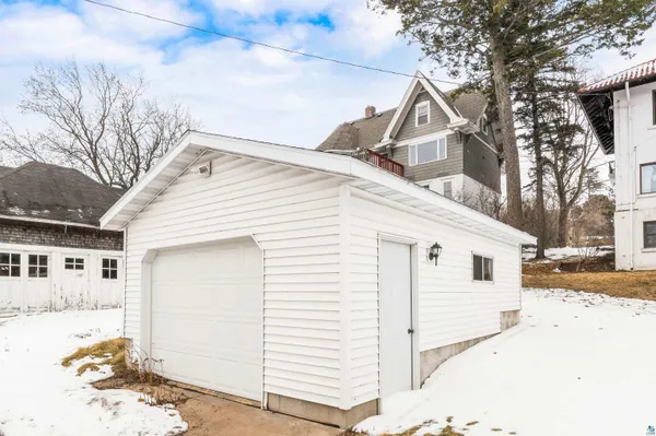 $739,900 | 2514 East Superior Street, Duluth, MN 55812