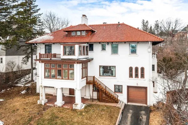 $775,000 | 2514 East Superior Street, Duluth, MN 55812