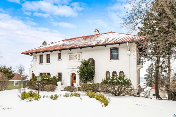 $775,000 | 2514 East Superior Street, Duluth, MN 55812