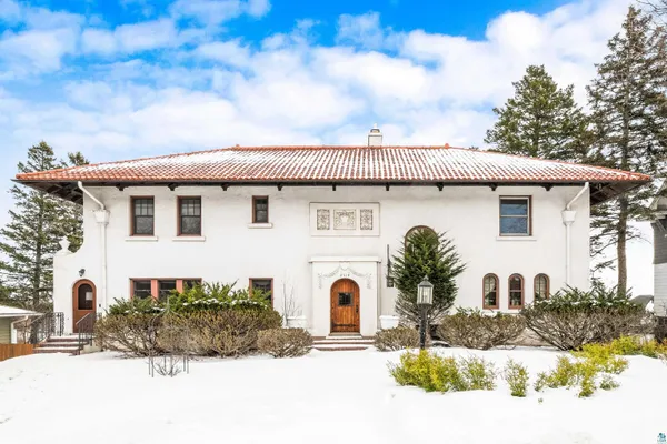 $775,000 | 2514 East Superior Street, Duluth, MN 55812