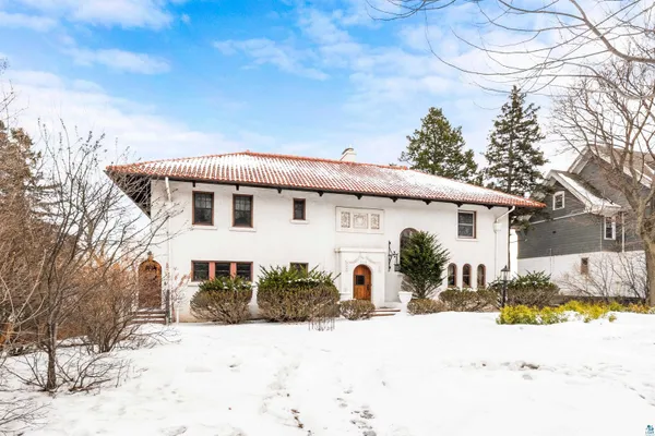 $775,000 | 2514 East Superior Street, Duluth, MN 55812