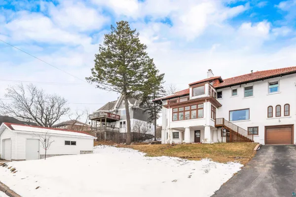 $775,000 | 2514 East Superior Street, Duluth, MN 55812