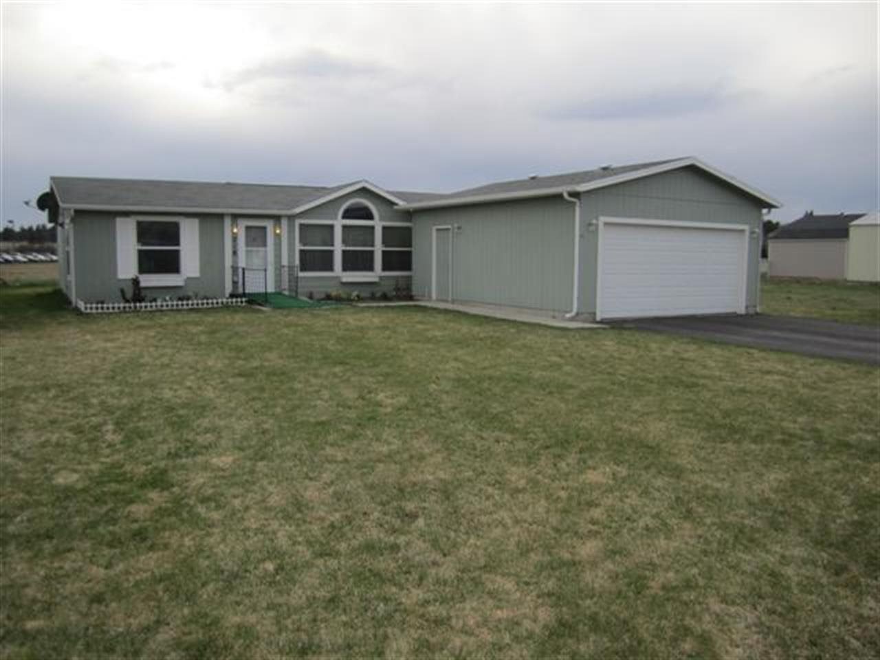 218 Meadowmere Road Deer Park, WA 99006 - Photo 1 of 14 Gallery Image 1