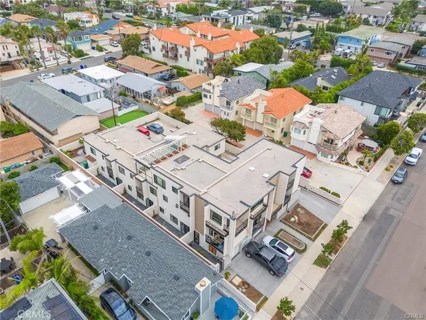 $1,700 | 140 Acacia Avenue, Unit 11, Carlsbad, CA 92008