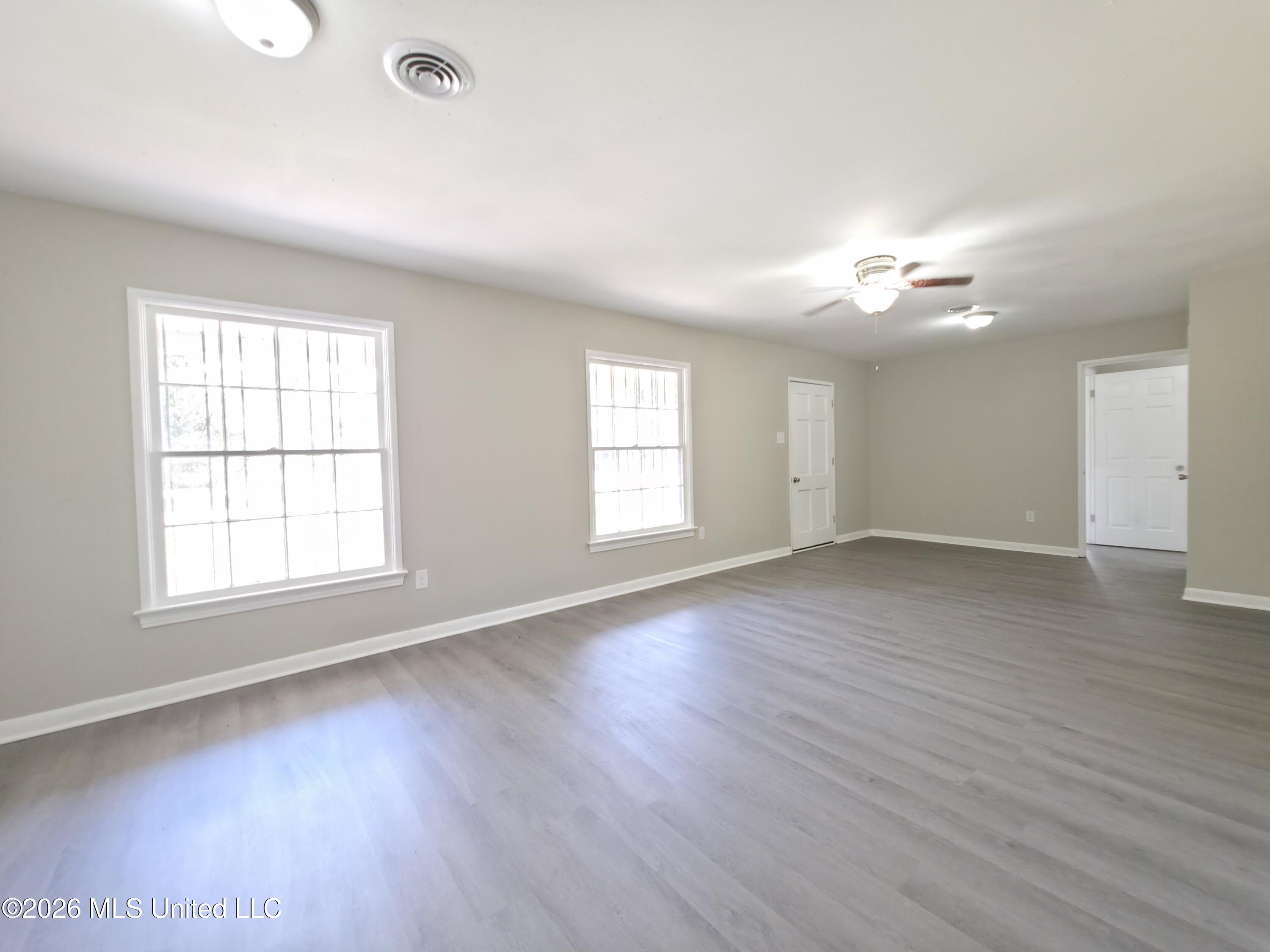 1703 State Street Biloxi, MS 39531 - Photo 6 of 15 20260622_105330