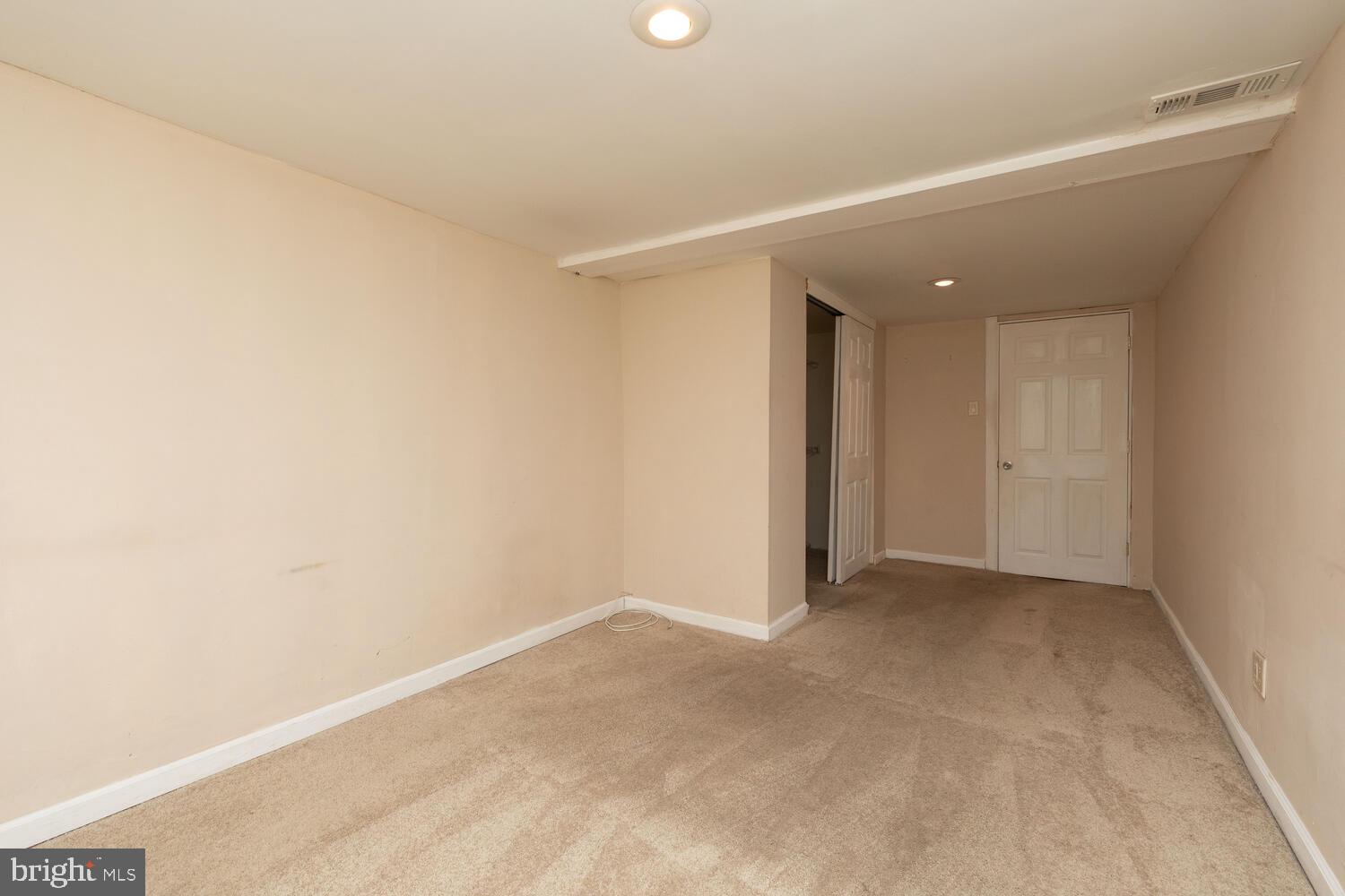 1611 Pennington Road Philadelphia, PA 19151 - Photo 14 of 20 Gallery Image 14