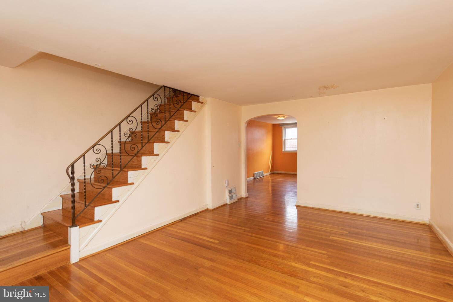 1611 Pennington Road Philadelphia, PA 19151 - Photo 3 of 20 Gallery Image 3