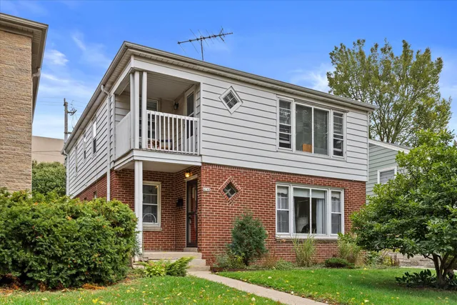 $439,900 | 4146 North Bartlett Avenue, Unit 4148, Shorewood, WI 53211