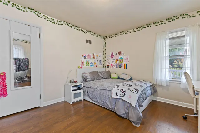 $439,900 | 4146 North Bartlett Avenue, Unit 4148, Shorewood, WI 53211