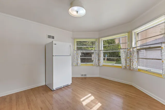 $439,900 | 4146 North Bartlett Avenue, Unit 4148, Shorewood, WI 53211