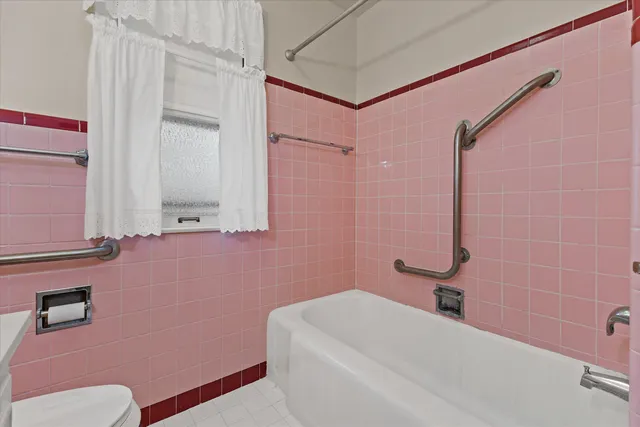 $439,900 | 4146 North Bartlett Avenue, Unit 4148, Shorewood, WI 53211