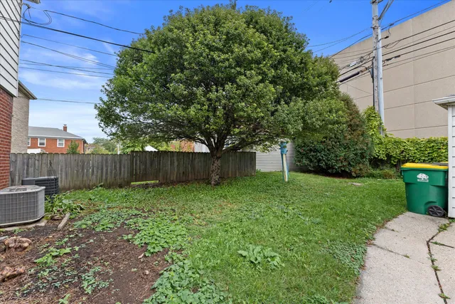 $439,900 | 4146 North Bartlett Avenue, Unit 4148, Shorewood, WI 53211