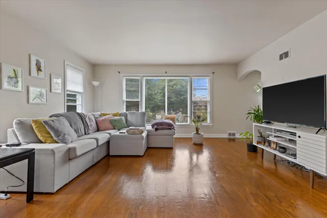 $439,900 | 4146 North Bartlett Avenue, Unit 4148, Shorewood, WI 53211