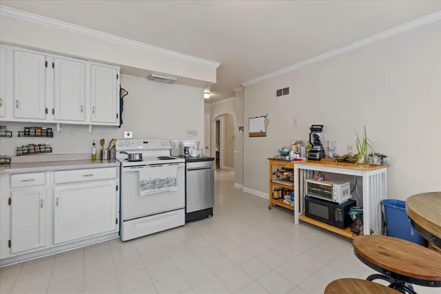 $439,900 | 4146 North Bartlett Avenue, Unit 4148, Shorewood, WI 53211