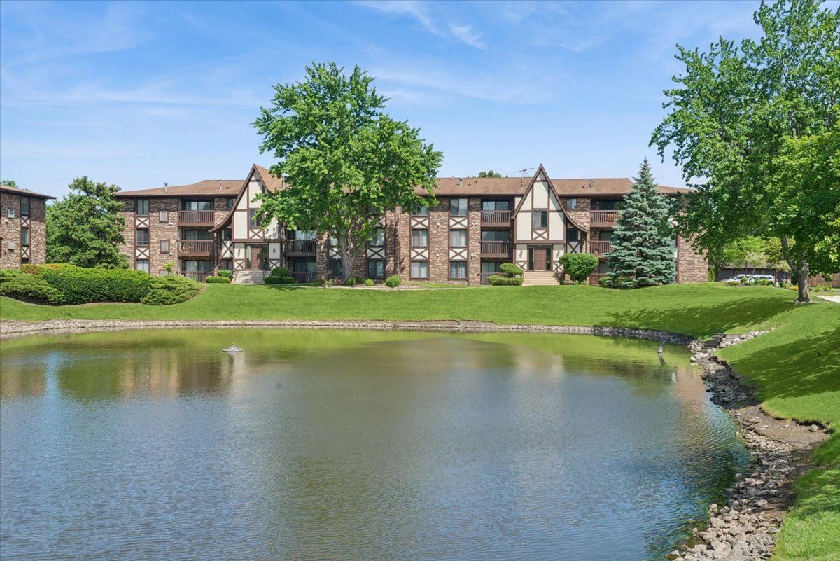 525 Cumnor Road, Unit 204 Westmont, IL 60559 - Photo 19 of 19