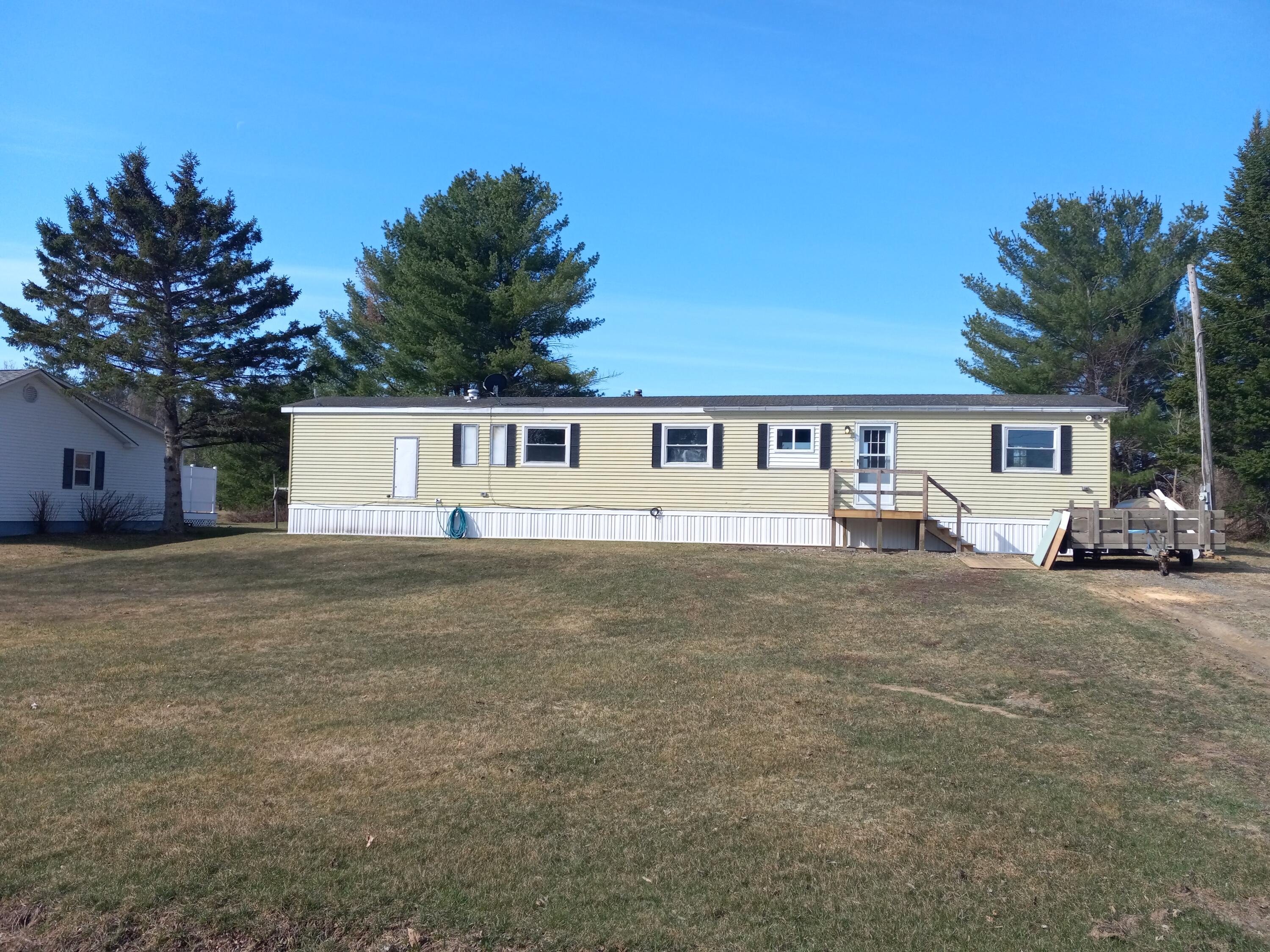 60 Hill Road Clinton, ME 04927 - Photo 2 of 20 5