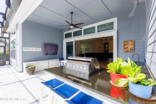 a view of entryway and hall