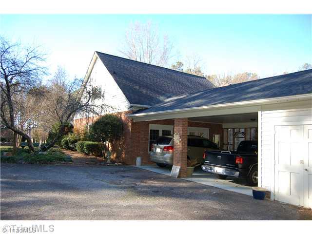 3174 Leonard Road Lexington, NC 27295 - Photo 16 of 30 Exterior Front.