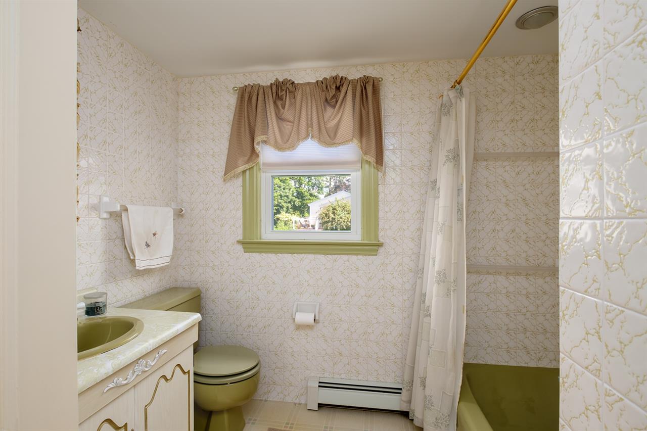 18 Willey Street Rochester, NH 03867 - Photo 14 of 30