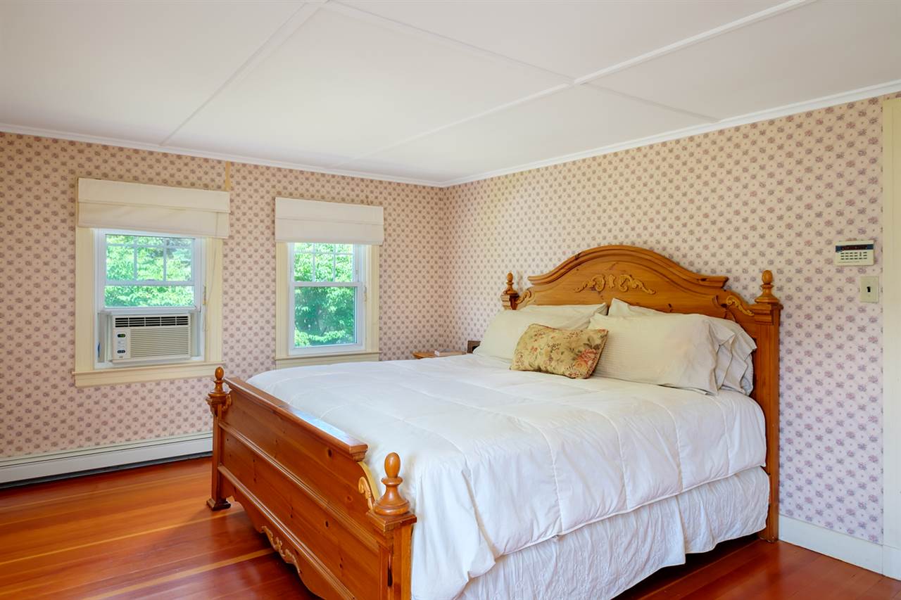 18 Willey Street Rochester, NH 03867 - Photo 17 of 30