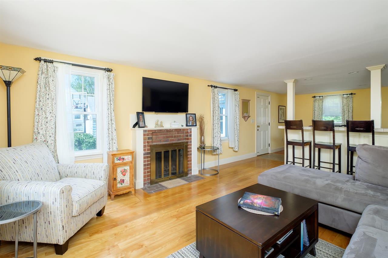 18 Willey Street Rochester, NH 03867 - Photo 5 of 30