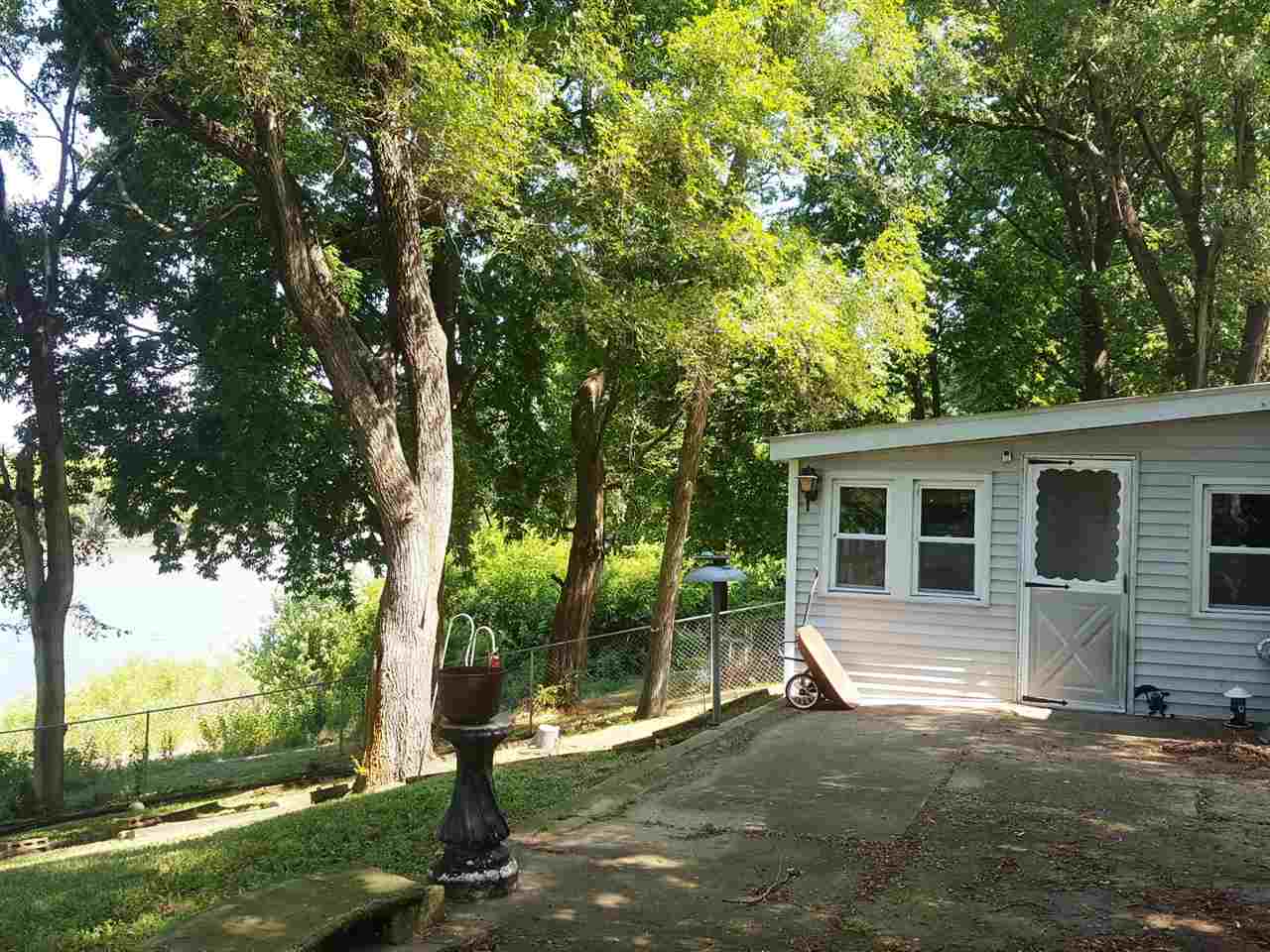 18444 Quiver Beach Road Havana, IL 62644 - Photo 5 of 28 Gallery Image 5