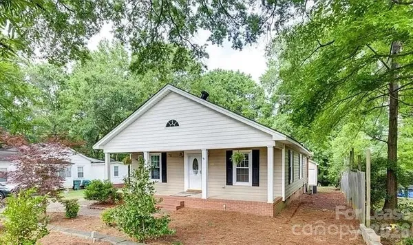 $1,750 | 819 South South Street, Gastonia, NC 28052