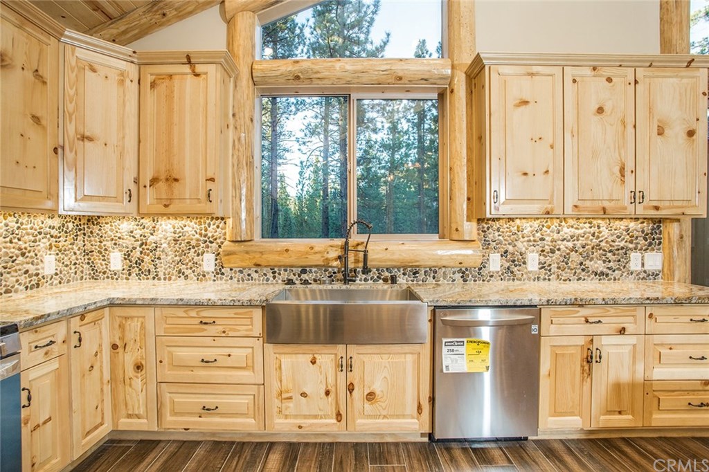 42340 Juniper Drive Big Bear Lake, CA 92315 - Photo 15 of 53