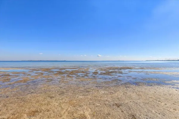 $429,900 | 2965 Bayshore Pointe Drive, Tampa, FL 33611