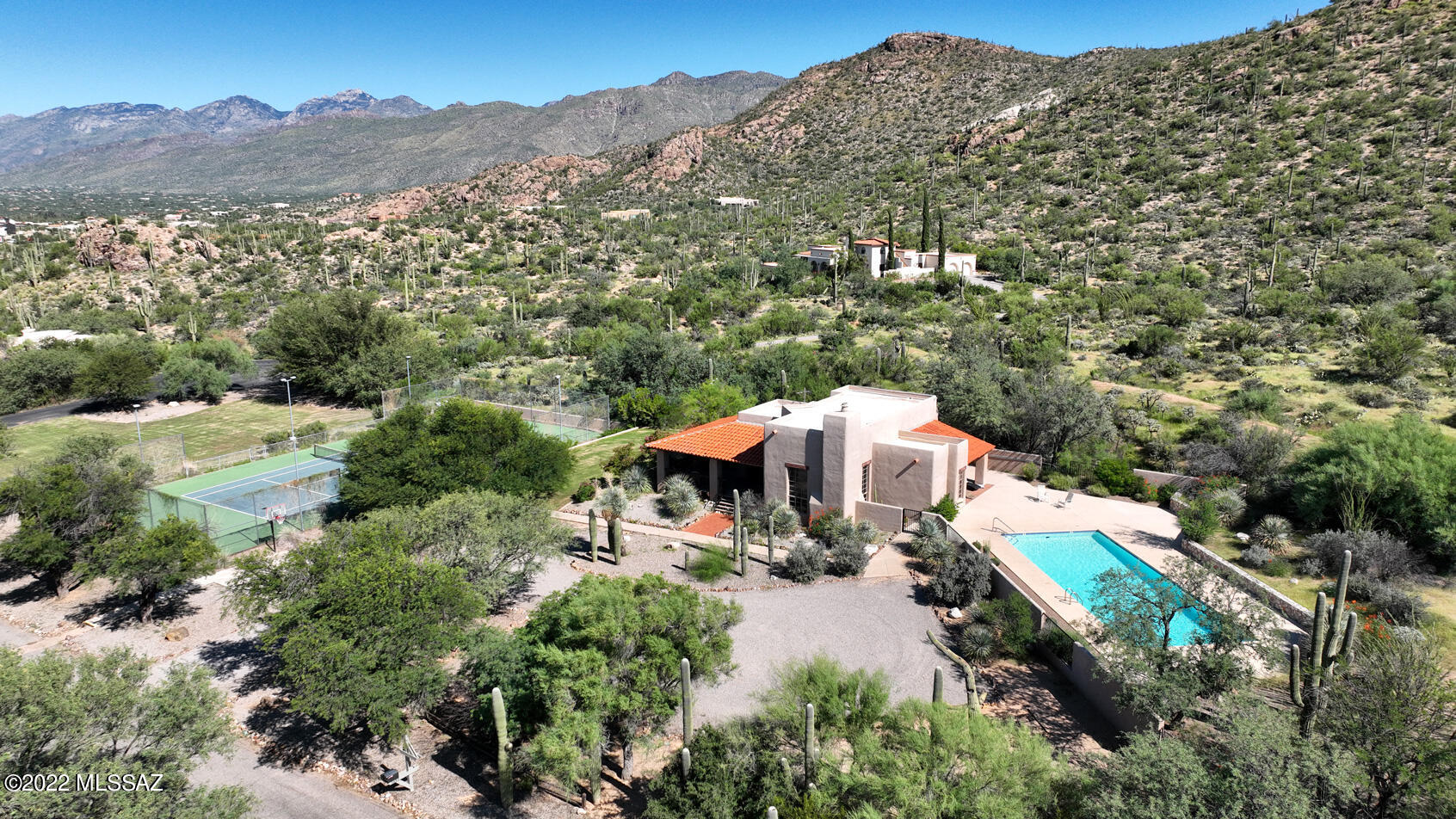 13600 East Sahuaro Sunset Road, Unit 13 Tucson, AZ 85749 - Photo 13 of 19