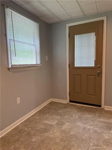 $850 | 19 Studa Street, Unit 1, Burgettstown, PA 15021