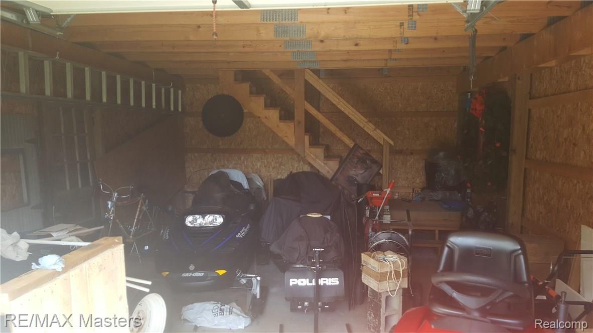 2062 West Sigler Road Carleton, MI 48117 - Photo 14 of 15 20170708_102245.jpg
