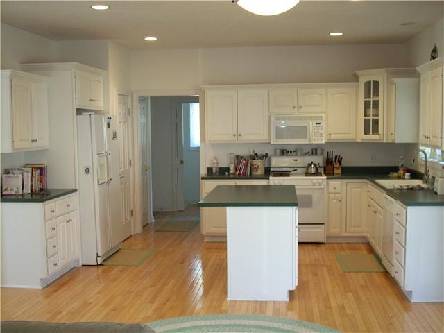 14226 Cherry Tree Road Carmel, IN 46033 - Photo 3 of 10 Gallery Image 3