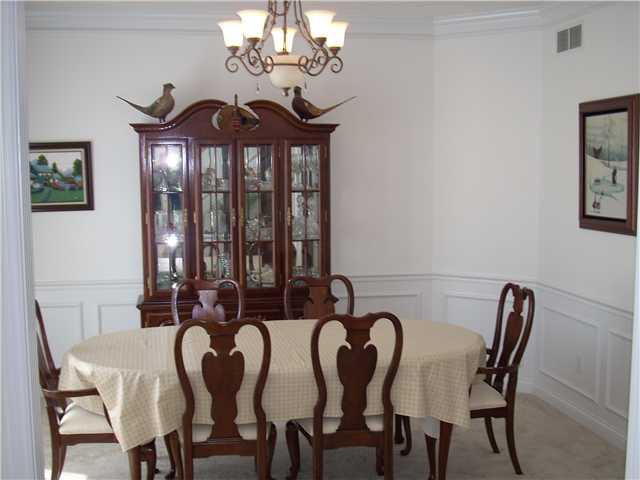14226 Cherry Tree Road Carmel, IN 46033 - Photo 4 of 10 Gallery Image 4