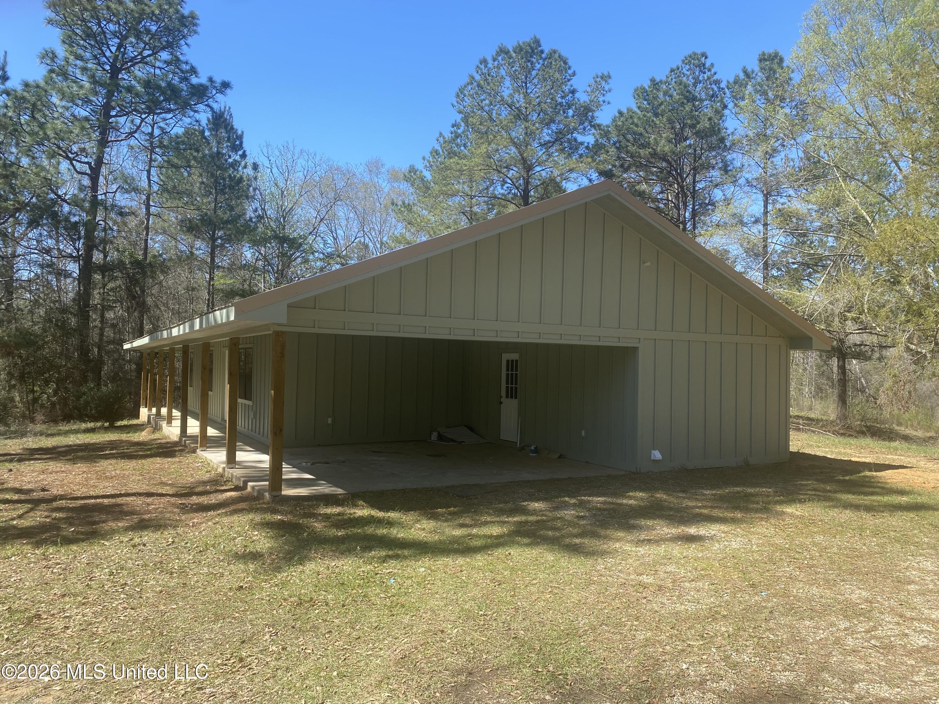 551 Fruitland Park Road Wiggins, MS 39577 - Photo 2 of 14 IMG_4638