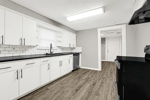 $1,350 | 6218 Woodrow Street, Texas City, TX 77591